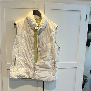 Columbia White Puffer Vest